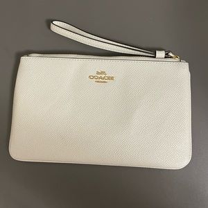 LIKE NEW Classic white Coach wristlet